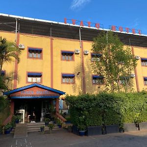 Hotel Ivato , Airport